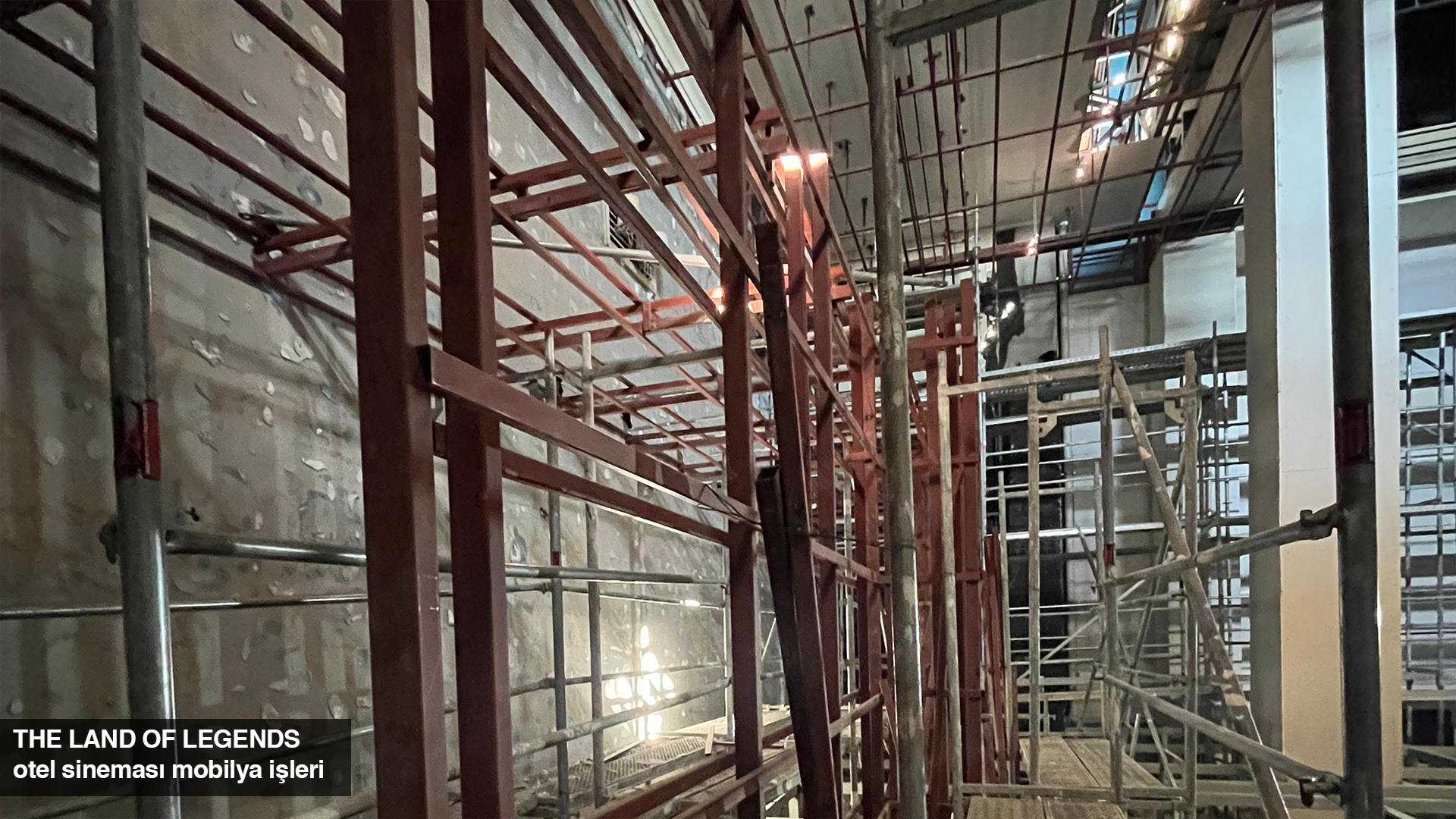 THE LAND OF LEGENDS sinema salonu , modern mimari tasarım örnekleri