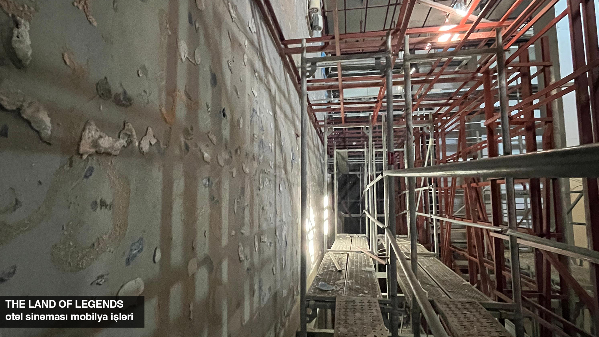 THE LAND OF LEGENDS sinema salonu , modern mimari tasarım örnekleri